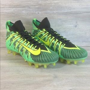 Nike Alpha Menace Elite Football Cleats